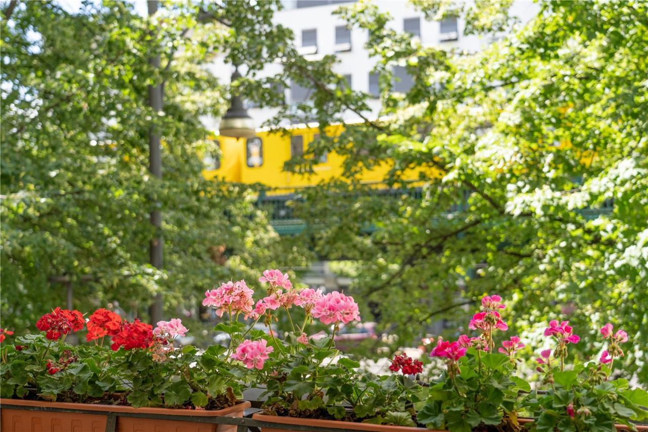 Holiday 33 Apartments Efg Schoenhauser Allee Mit Balkon Berlin Exterior foto